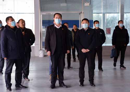市交通運(yùn)輸局黨組書記、局長彭仁來一行元旦期間深入公交調(diào)研